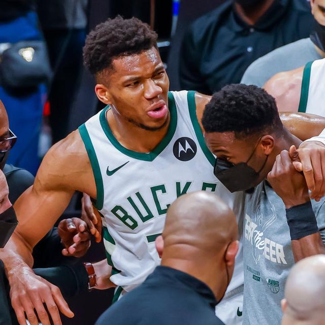 开云体育下载网址-最幸运的雄鹿遭遇不幸一击，东部决赛走势再度改变